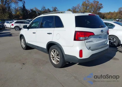2015 Kia Sorento Lx z USA, uszkodzony, nr VIN 5XYKTDA6XFG555387
